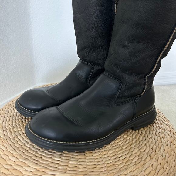 UGG Brooks Tall Black Leather Boots Genuine Sheepskin Lining Women’s Sz 8 Winter - Picture 9 of 16